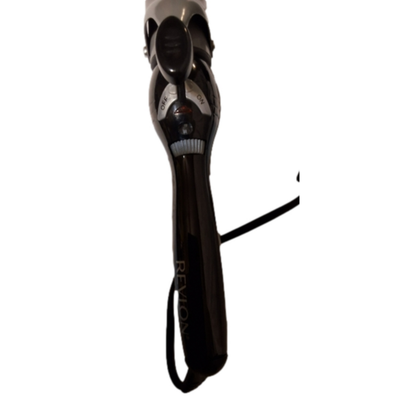 Revlon RV050: Your  Must-Have for Effortless Beach Waves and Glamorous Curls! - Picture 3 of 3